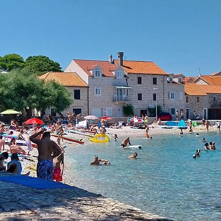 Apartments With A Parking Space Sutivan, Brac - 752 Bagian luar foto