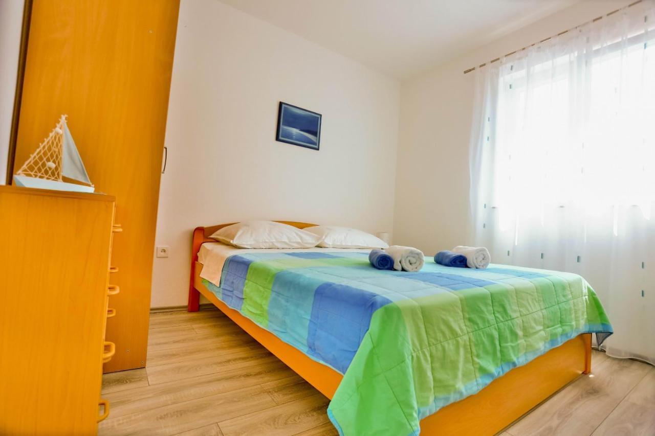 Apartments With A Parking Space Sutivan, Brac - 752 Bagian luar foto