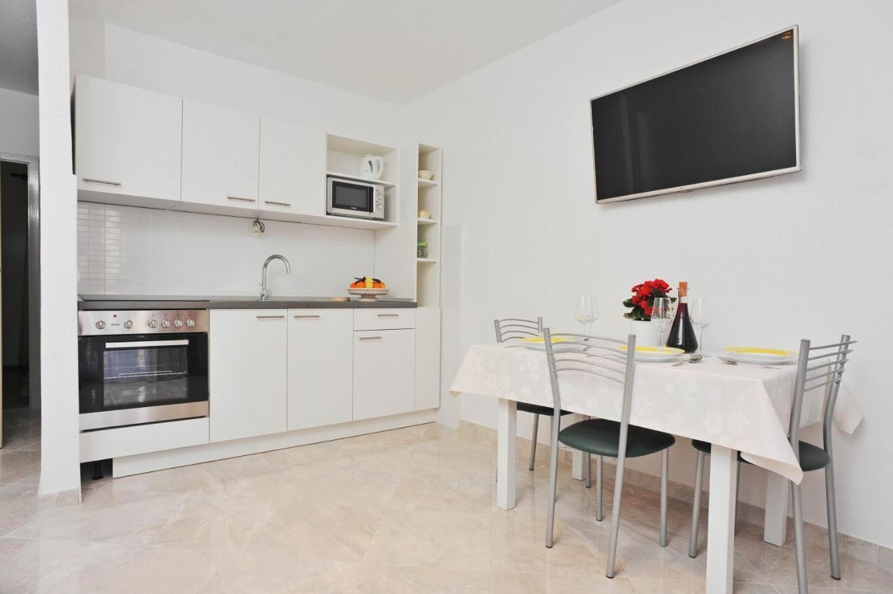 Apartments With A Parking Space Sutivan, Brac - 752 Bagian luar foto