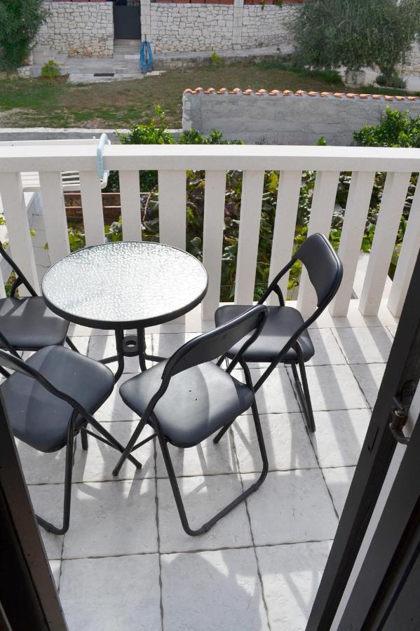 Apartments With A Parking Space Sutivan, Brac - 752 Bagian luar foto